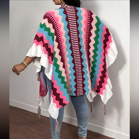 Luxe Plus Size Oversized Chevron Color Block Fringe Ruffle Knit Cape Cover Up - Picture 6 of 8